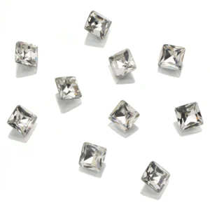 Pointed Back Rhinestones Crystal • Square 4mm 10un