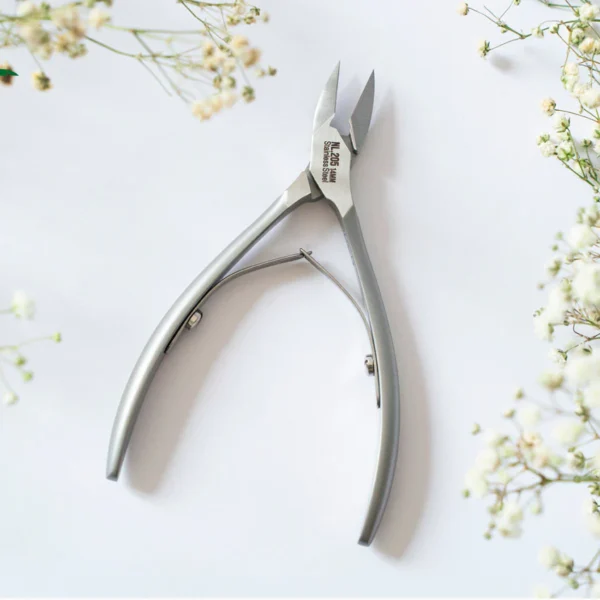 Alicate para Uñas NL.205